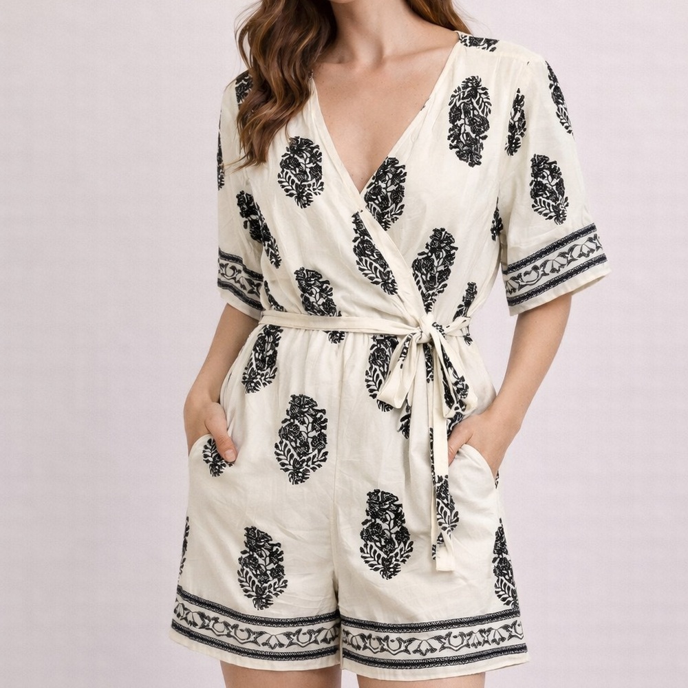 Cupshe Black and Cream Patterned Jumpsuit